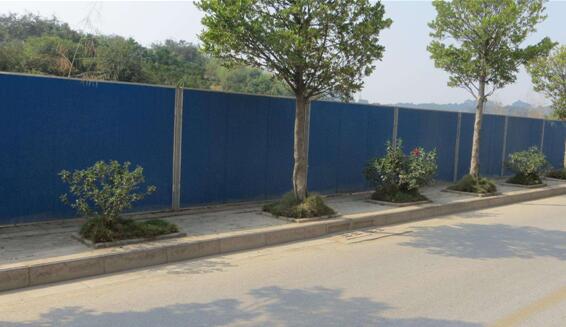 成都木踏板施工围挡 成都木踏板施工围挡