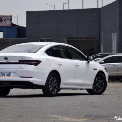 2025新澳门正版免费挂牌和黑车3公里收1800元与跑黑车3元一公里可以吗